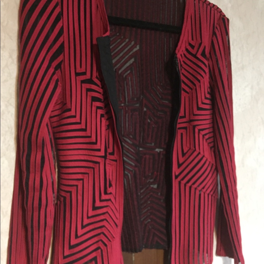 Unique red and black jacket blazer - Picture 2 of 3